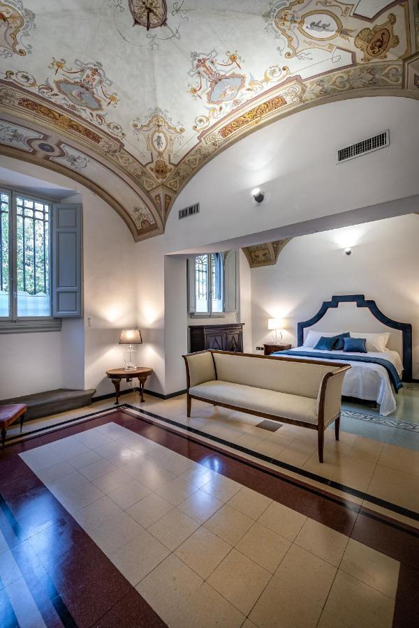 Apartamento Yid Five Luxury Suites Apt With Secret Garden
