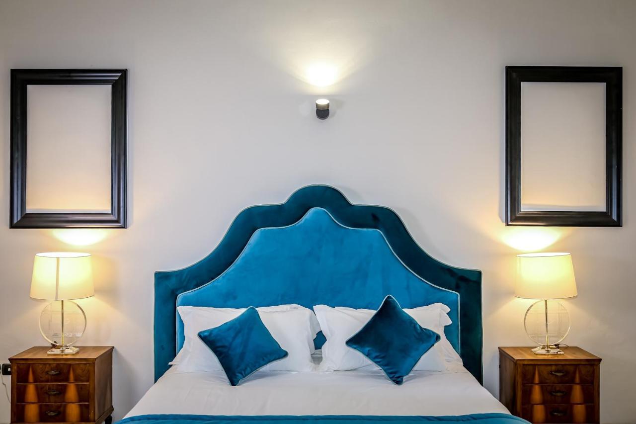Yid Five Luxury Suites Apt With Secret Garden Apartamento