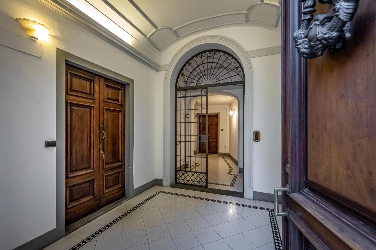 Apartamento Yid Five Luxury Suites Apt With Secret Garden
